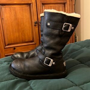 Vintage Black Genuine Leather Ugg Boots size 7